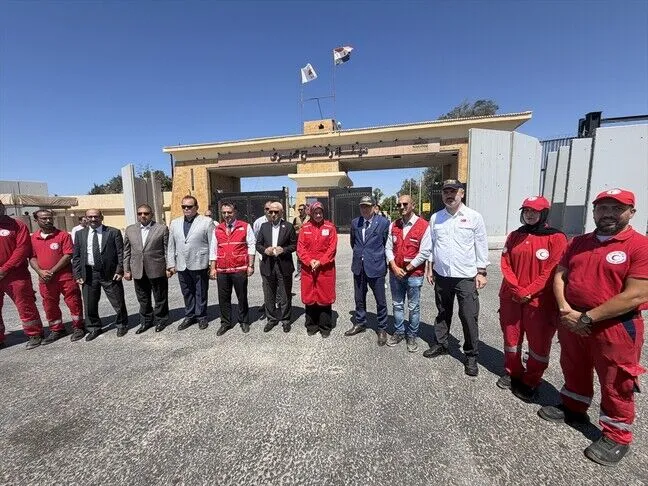 رئيسة الهلال الأحمر التركي خلال زيارة  معبر رفح: كان شاهدا  على معاناة غزة منذ اكتوبر  2023